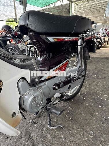 HONDA-Dream Thái  Gia Đình đi  còn đẹp .