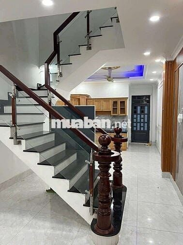NHÀ 4 LẦU ĐƯỜNG XE HƠI TRÁNH THOẢI MÁI, KHU DÂN CƯ Thăng Long Homes