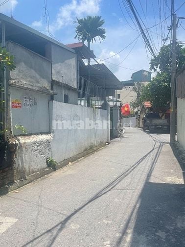 Bán gấp  57m2  đất gần  cV thạch bàn long biên Bán gấp  57m2  đất gần  cV thạch bàn long biên