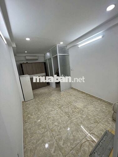Cho thuê nhà 2pn 3wc Nguyễn Chí Thanh p2 quận 10