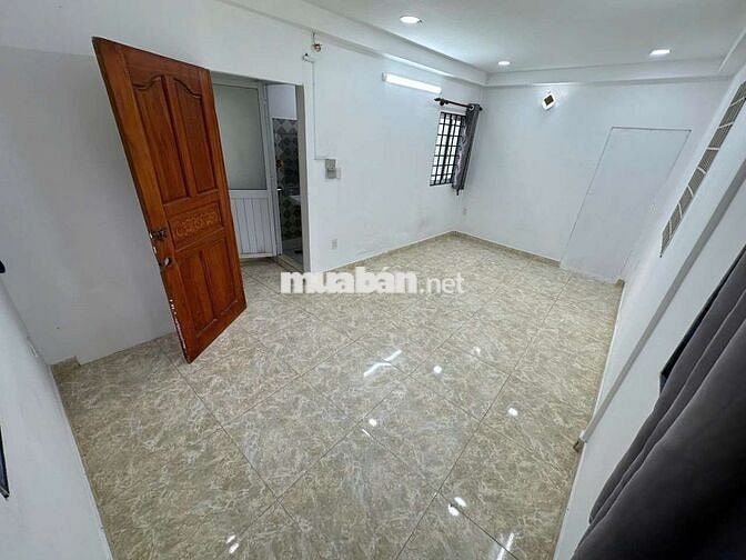 Cho thuê nhà 2pn 3wc Nguyễn Chí Thanh p2 quận 10