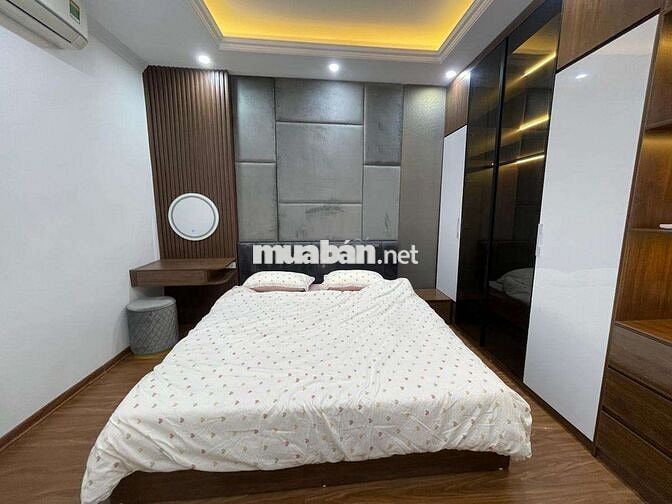 Xuân La nhà mới cách hồ Tây 3 phút đi bộ gần trường học các cấp
