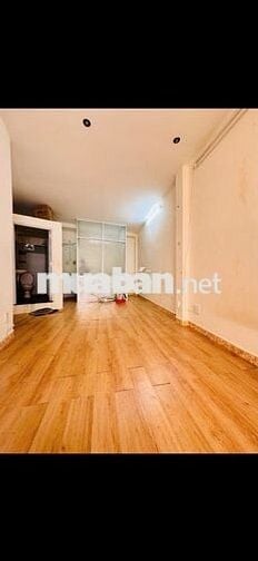 Nhà đẹp 2 lầu hẻm đường số 4 Cu Xa Đô Thành