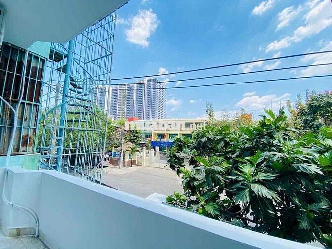 ĐẦU THÁNG 9 TRỐNG LẠI CĂN STUDIO _ 48m2 _ BANCONG GẦN ĐH BÁCH KHOA🔸