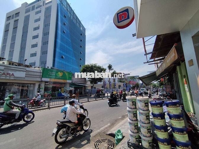 CHO THUÊ NHÀ MẶT TIỀN 193 NGUYỄN OANH