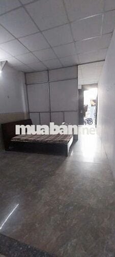 MẶT BẰNG KINH DOANH  CÓ PHÒNG NGỦ ĐỂ Ở - ĐƯỜNG LỚN - DÂN CƯ ĐÔNG ĐÚC