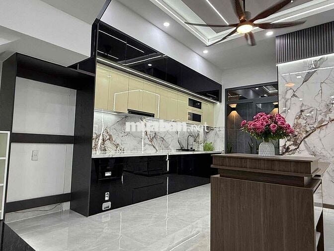 BÁN NHÀ PHỐ MỚI HIỆN ĐẠI GẦN CHỢ PHÚ PHONG BÌNH CHUẨN BÌNH DƯƠNG