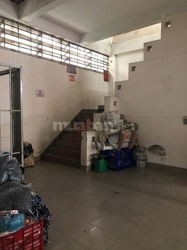 Cho Thuê Nhà Xưởng 1200m2 Đường Lũy Bán Bích, Gầm Khu Đầm Sen