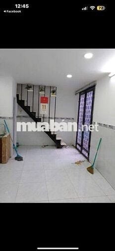 Nhà Bán Âu Cơ 1 trệt 1 lững 1 lầu 18m2 nhà đẹp ở liền