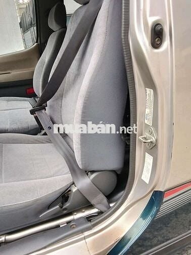 Cần bán xe tải vận Toyota Hiace đời 2004