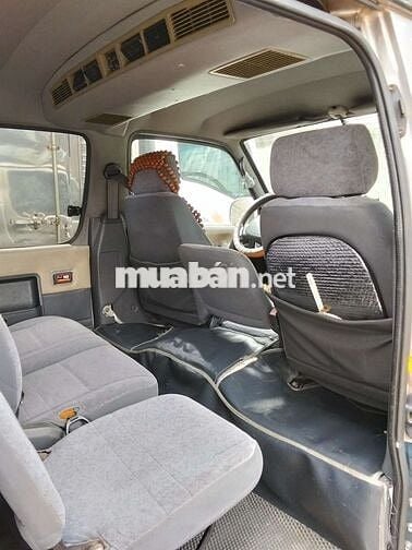 Cần bán xe tải vận Toyota Hiace đời 2004