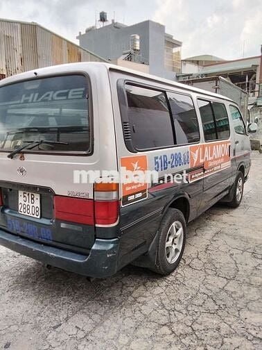 Cần bán xe tải vận Toyota Hiace đời 2004