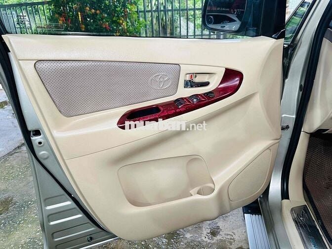 Toyota Innova 2006 G - 184524 km xe gia đình