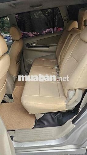 Toyota Innova 2014 2.0G - 10000 km