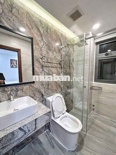 Cần bán nhanh căn hộ 2PN full nội thất, tại chung cư cao cấp