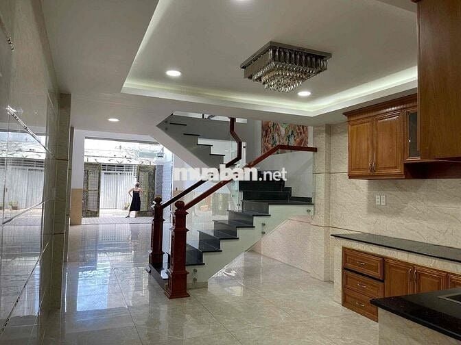 CẦN CHO THUÊ NHÀ ĐƯỜNG LÊ VĂN KHƯƠNG