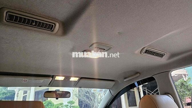 Toyota Innova 2014 2.0G - 10000 km