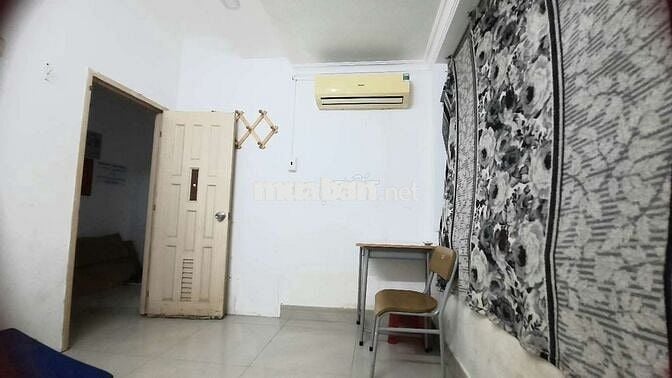 Phòng có máy lạnh ngay thành thái q10, lầu 1, chính chủ