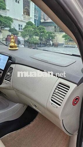 Toyota Innova 2014 2.0G - 10000 km