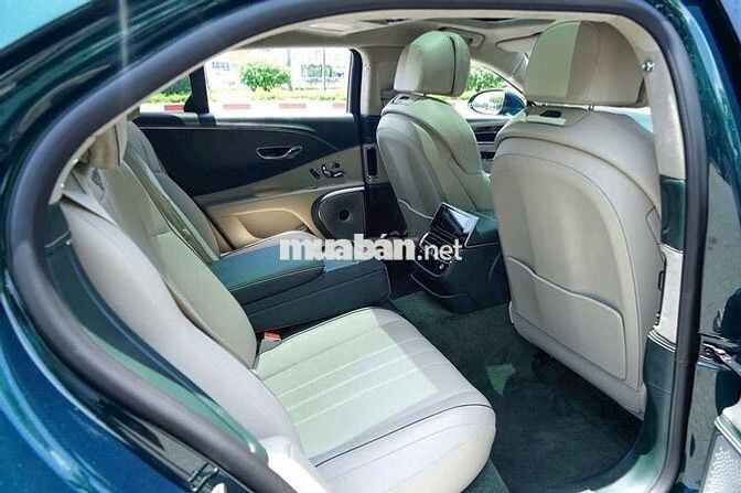 Bentley Flyingspur V8 2022 nhập Mỹ