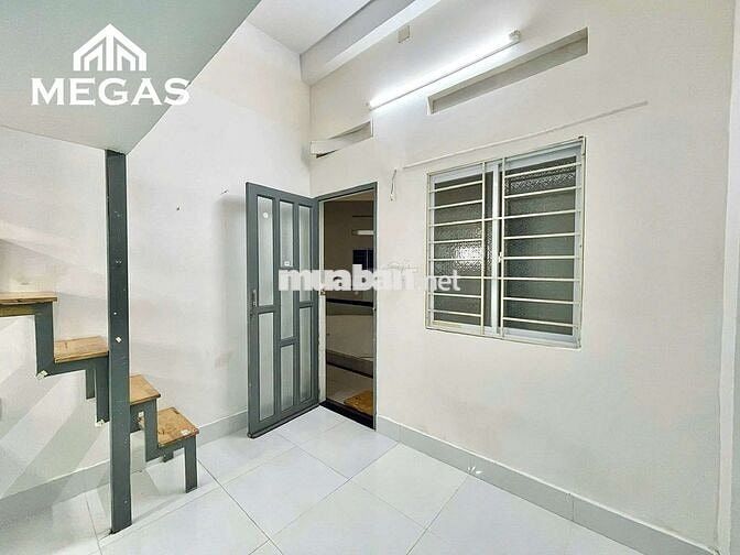 Cho thuê phòng có gác nội thất đầy đủ ở Ngã Tư Bảy Hiền