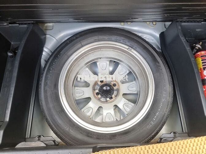 Toyota yaris 1.5 G 2012