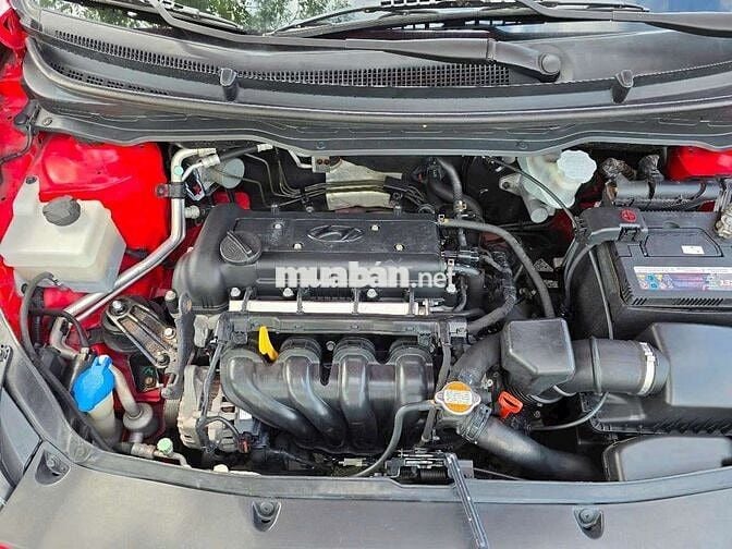 Hyundai i20 2011 1.4 AT - 50000 km trùm mền