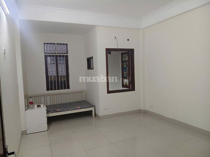 Cho thuê nhà riêng, 4 tầng, giao thông đi lại thuận tiên