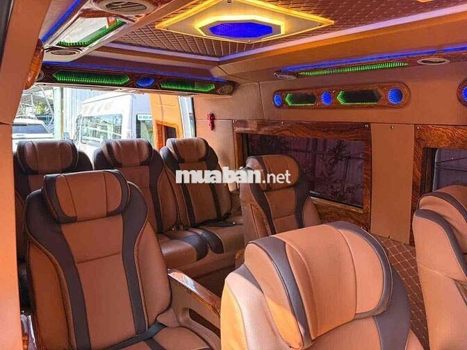 TRAINSIT 2018 vip 10 ghế masage ,CHUYÊN TOUR