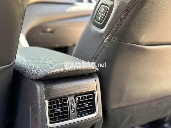 Toyota Camry 2.5Q 2024 - 18000 km