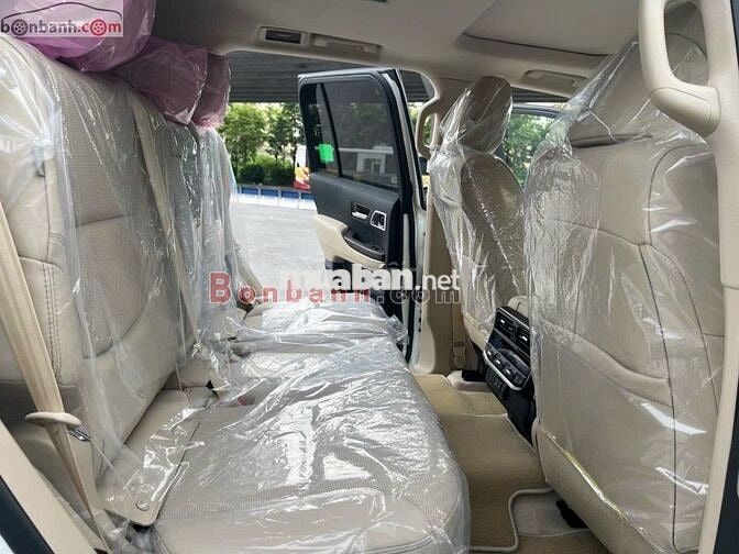 Toyota Land Cruiser 3.5 V6 2025 + Quà Tặng