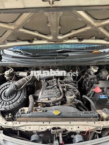 Toyota Innova 2013 2.0G - 193000 km