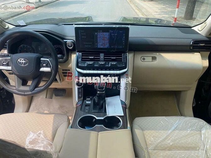 Toyota Land Cruiser 3.5 V6 2025 + Quà Tặng