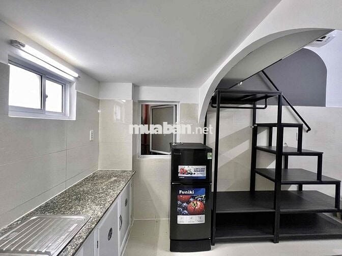 CHO THUÊ DUPLEX GÁC CAO KHÔNG ĐỤNG ĐẦU NGAY LOTTE MART Q7