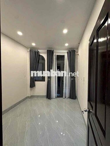 Nhà 3 Tầng Đẹp — Gần Hậu Giang Minh Phụng Văn Thân (3m x 11m) 31m2