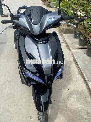 Airblade 125 bạc đen đời đăng ký 2018