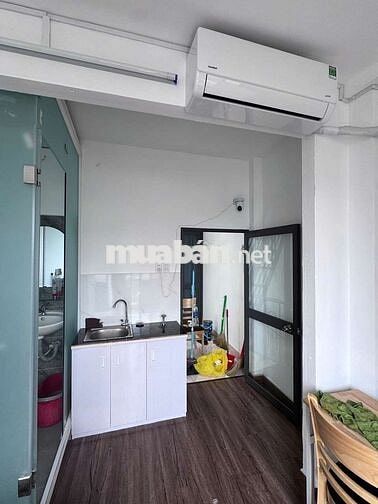 CHDV, phòng trọ giá rẻ, full nội thất, có ban công thoáng, gần Q5-10-6