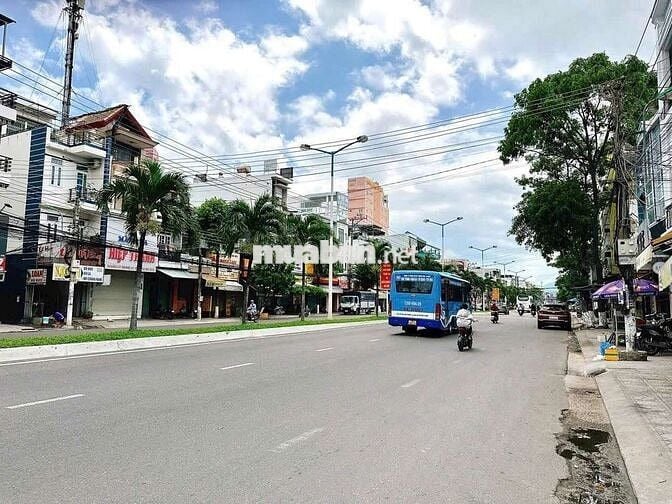 BÁN NHÀ 4 TẦNG MẶT TIỀN ĐƯỜNG 2/4 – VĨNH PHƯỚC, NHA TRANG
