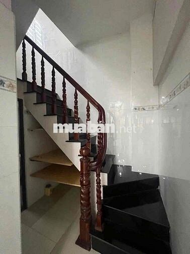 Cho thuê nhà lầu hẻm Nguyễn Văn Cừ thông Hồ Bún Xáng