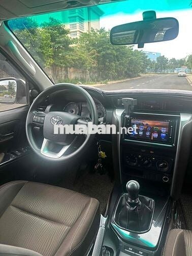 Toyota Fortuner 2018 2.4G 4x2 Số Sàn Máy dầu