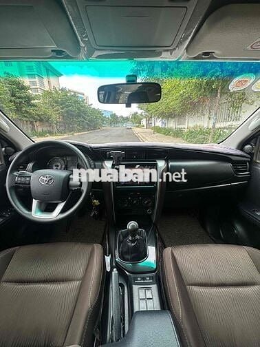 Toyota Fortuner 2018 2.4G 4x2 Số Sàn Máy dầu