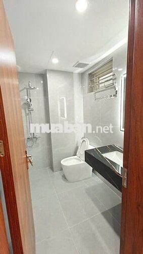 Tôi là chủ nhà!!!Cần bán chung cư 120 m2, 3 PN tòa D5A Trần Thái Tông
