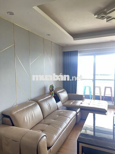 Căn hộ view trực diện biển 120m2 có sẵn nội thất tầng cao cần Bán