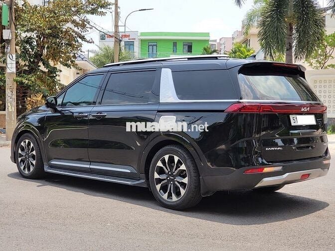 Kia Carnival Signature bản full option gia đình sd