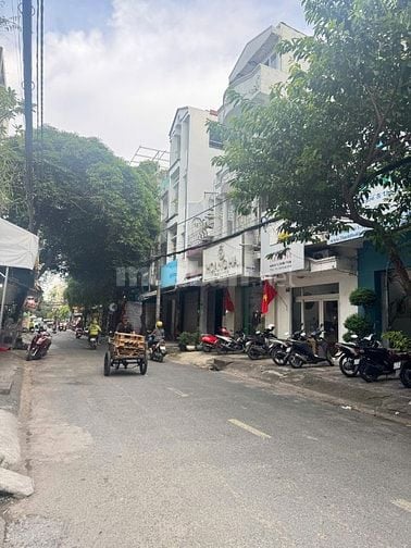 Cho thuê nhà 2 mặt tiền Bùi Thị Xuân, P.2, Q.Tân Bình giá 19tr