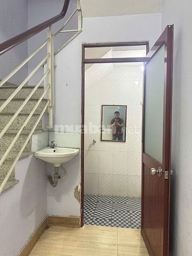 Cho thuê nhà 2 mặt tiền Bùi Thị Xuân, P.2, Q.Tân Bình giá 19tr