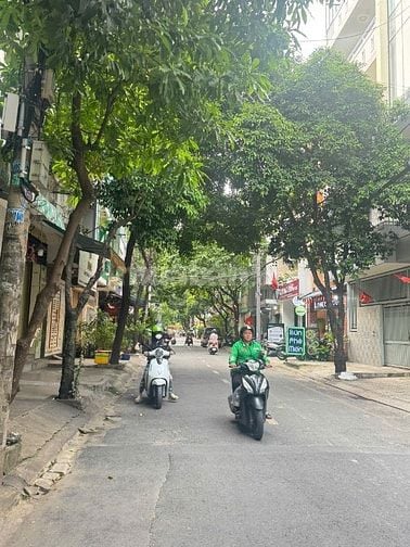 Cho thuê nhà 2 mặt tiền Bùi Thị Xuân, P.2, Q.Tân Bình giá 19tr