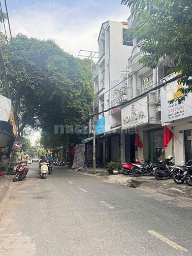Cho thuê nhà 2 mặt tiền Bùi Thị Xuân, P.2, Q.Tân Bình giá 19tr