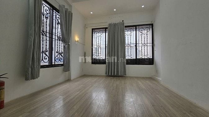 Cho thuê nhà 2 mặt tiền Bùi Thị Xuân, P.2, Q.Tân Bình giá 19tr