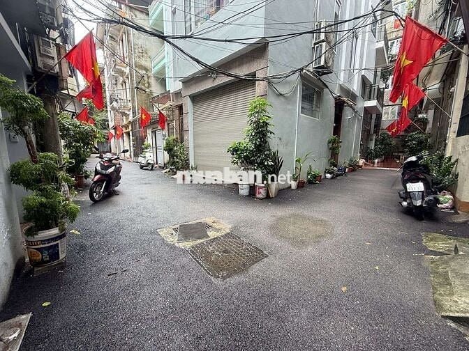 Bán nhà Nguyễn Ngọc Nại phân lô ô tô gần Ngã Tư Sở